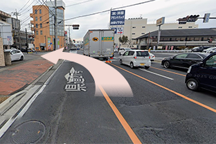 県道27号・駒形線と高崎環状線の交わる上大類交差点を左折